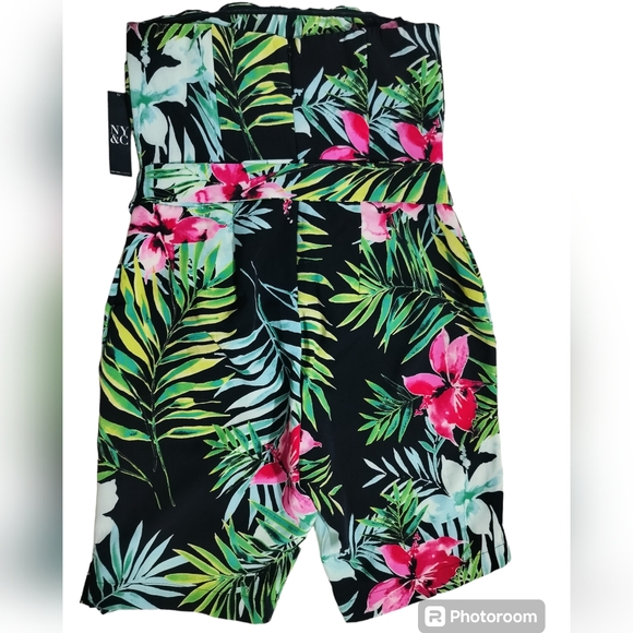 🆕 New York Company black floral strapless romper size S - Picture 5 of 12